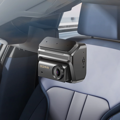 DDPAI Z90 Dual Front and Rear Car Camera, 4K, 64Gb, Wi-Fi, GPS, 3-inch Display